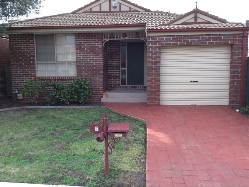 7 Mossgiel Avenue, Greenvale VIC 3059