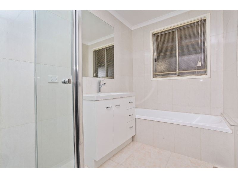 1/2 Alvie Court, Westmeadows VIC 3049