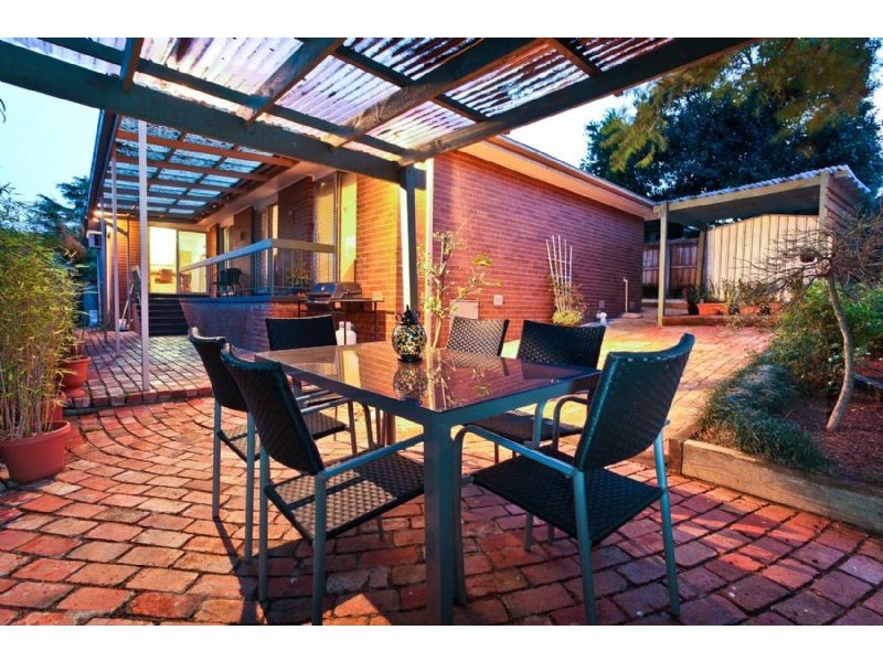 29 Beresford Crescent, Gladstone Park VIC 3043