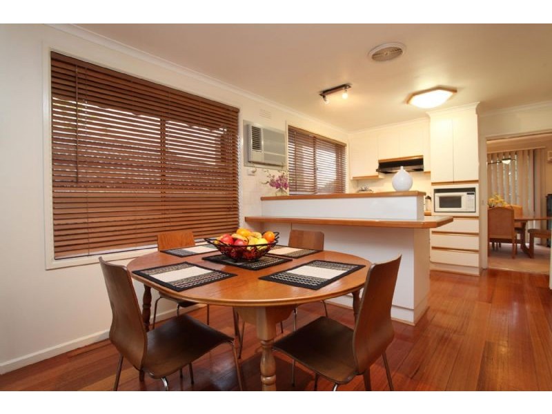 29 Beresford Crescent, Gladstone Park VIC 3043