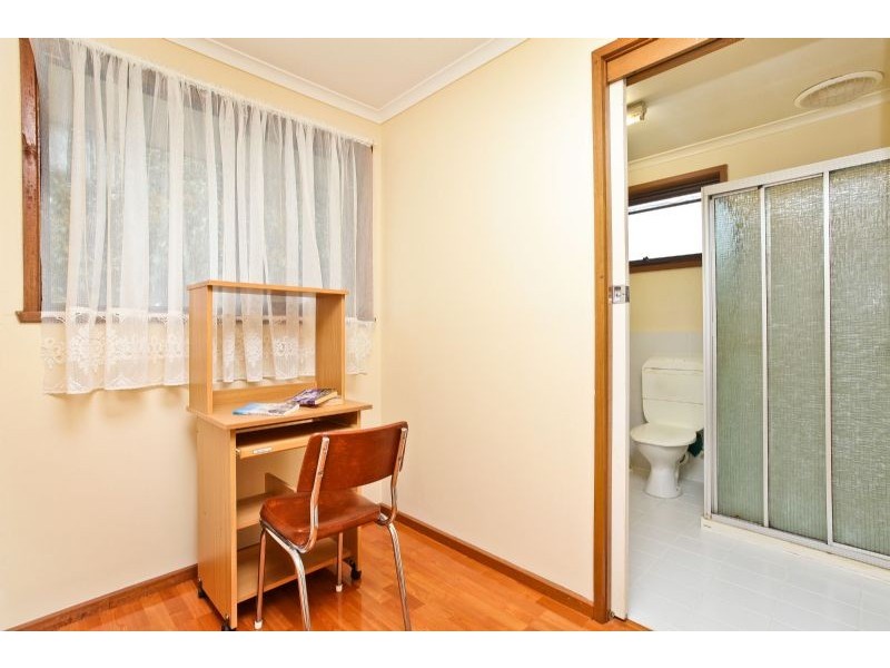 54 Burnleigh Drive, Gladstone Park VIC 3043
