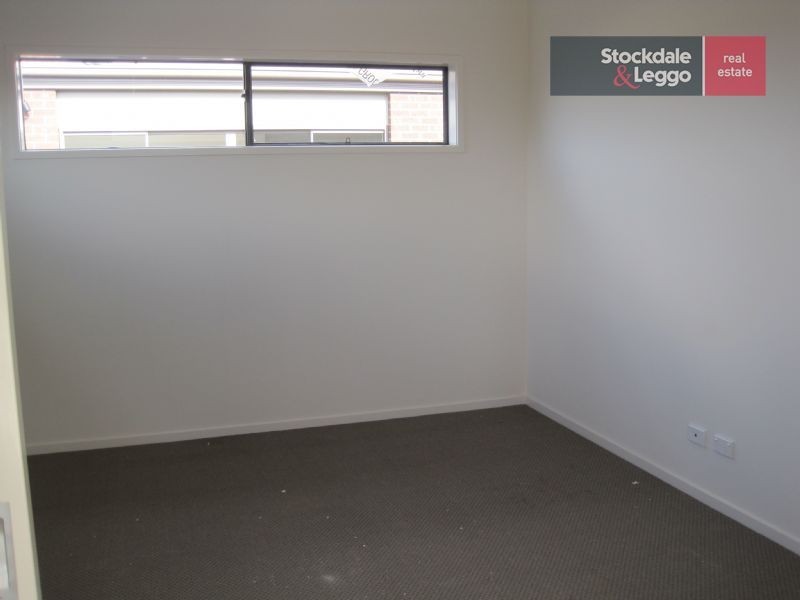 5 Thoresby Circuit, Craigieburn VIC 3064