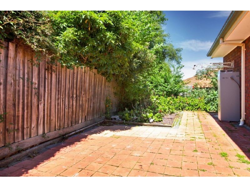 2/223 Johnstone Street, Westmeadows VIC 3049