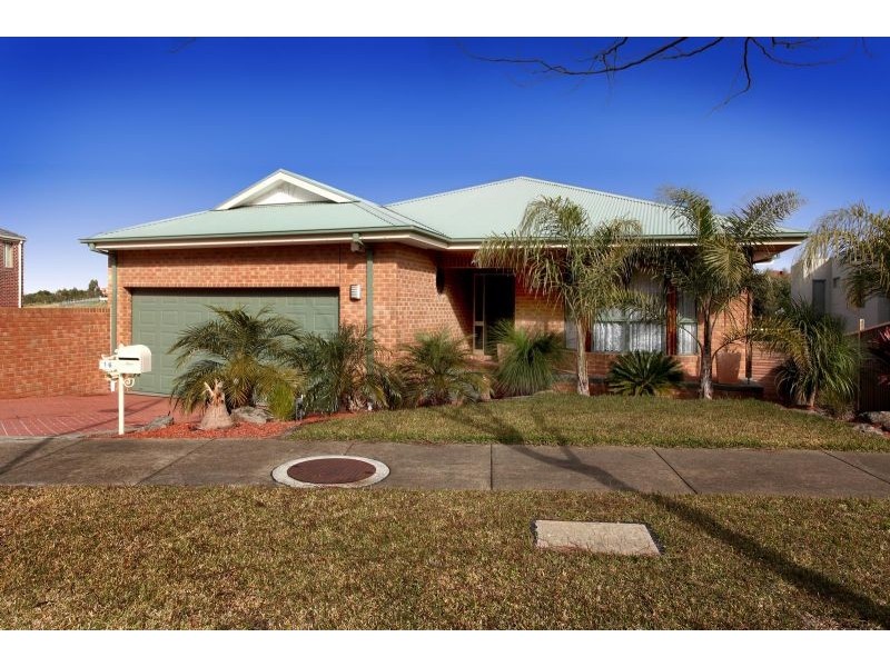 16 Arkley Drive, Greenvale VIC 3059