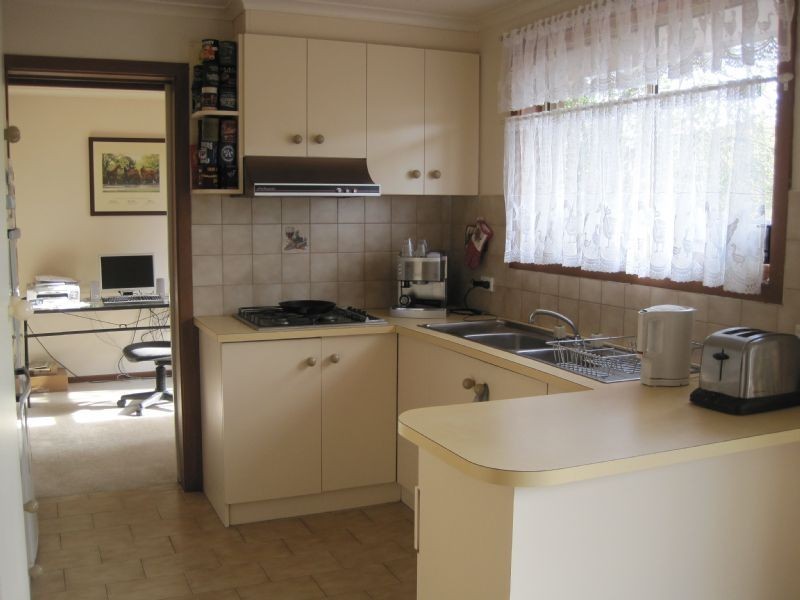 2/309 Mickleham Road, Westmeadows VIC 3049