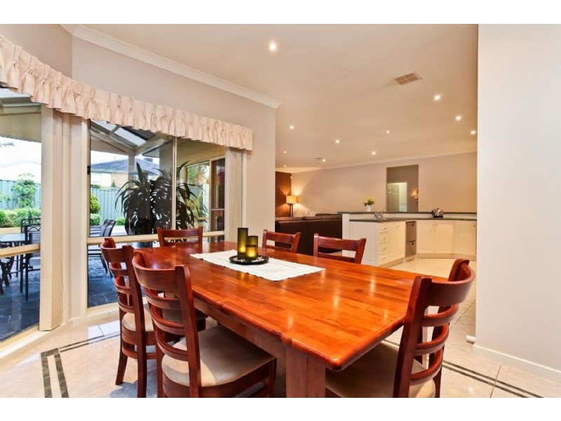 56 Alanbrae Terrace, Attwood VIC 3049