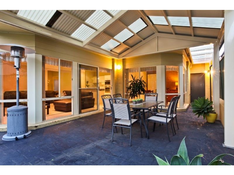 56 Alanbrae Terrace, Attwood VIC 3049