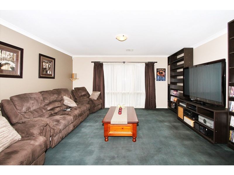 13 Marjon Court, Attwood VIC 3049
