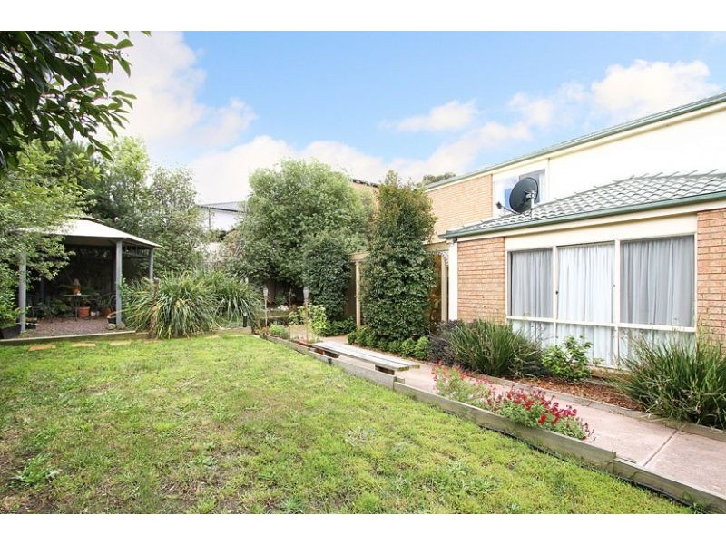 13 Marjon Court, Attwood VIC 3049