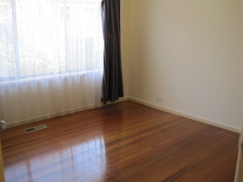 12 Allenby Place, Gladstone Park VIC 3043