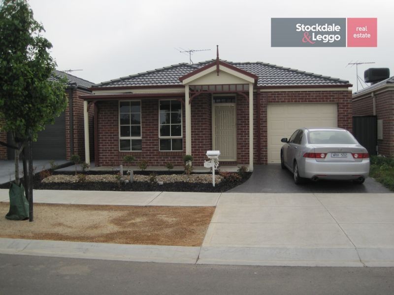 11 Redheugh Street, Craigieburn VIC 3064