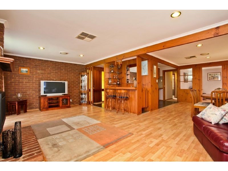 8 Swaith Court, Westmeadows VIC 3049