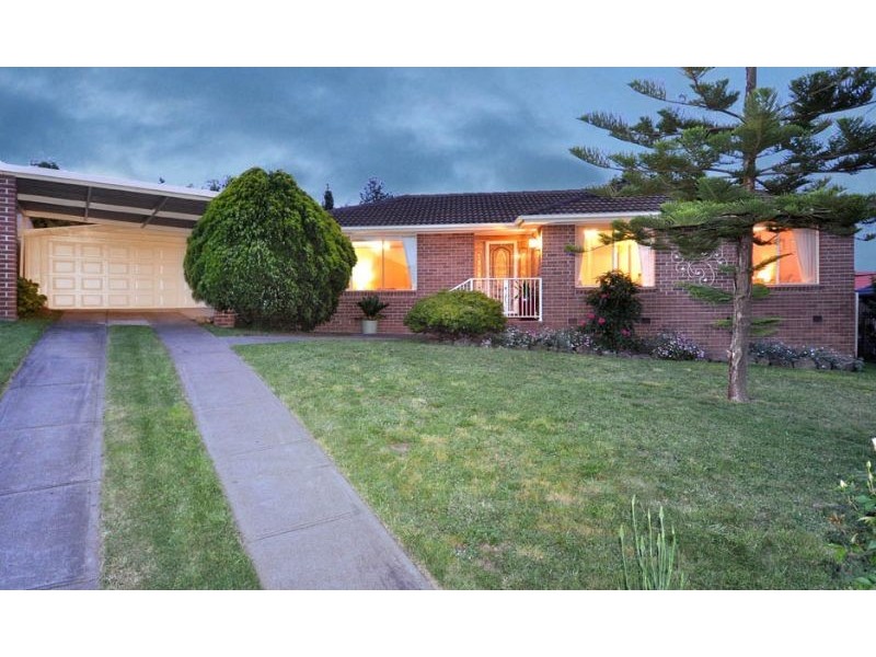 9 Forest Court, Gladstone Park VIC 3043