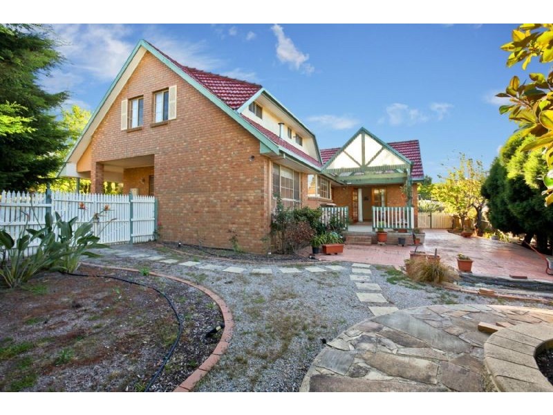 9 Manhattan Court, Greenvale VIC 3059