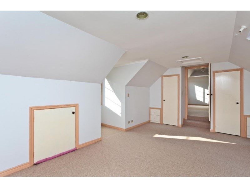 9 Manhattan Court, Greenvale VIC 3059