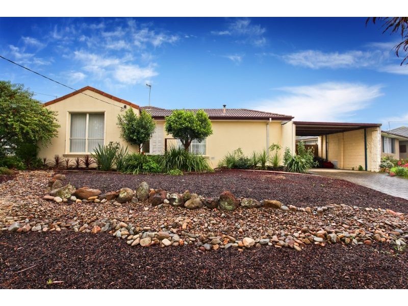 7 Byfield Close, Gladstone Park VIC 3043