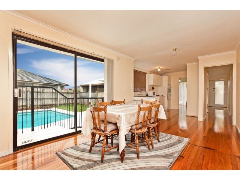 7 Byfield Close, Gladstone Park VIC 3043