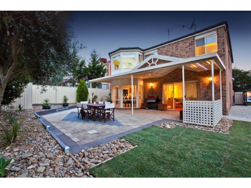 55 Alanbrae Terrace, Attwood VIC 3049