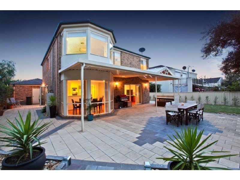 55 Alanbrae Terrace, Attwood VIC 3049