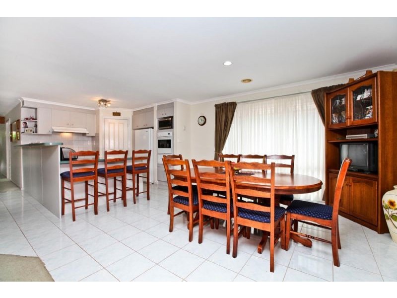 11 Ogilvy Avenue, Greenvale VIC 3059