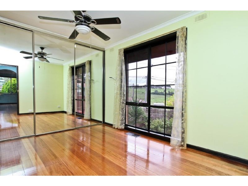 85 Erinbank Crescent, Westmeadows VIC 3049