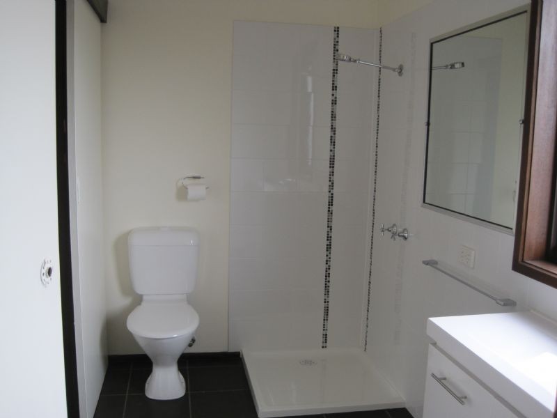 24 Burnleigh Drive, Gladstone Park VIC 3043