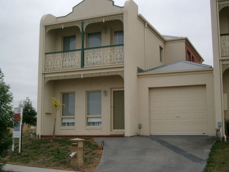 109 Gowanbrae Drive, Gowanbrae VIC 3043