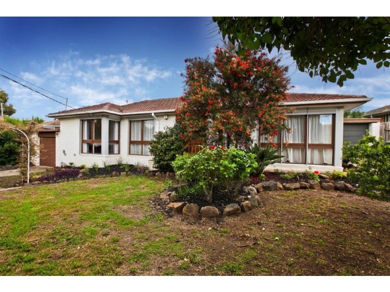 26 Fairbank Avenue, Gladstone Park VIC 3043
