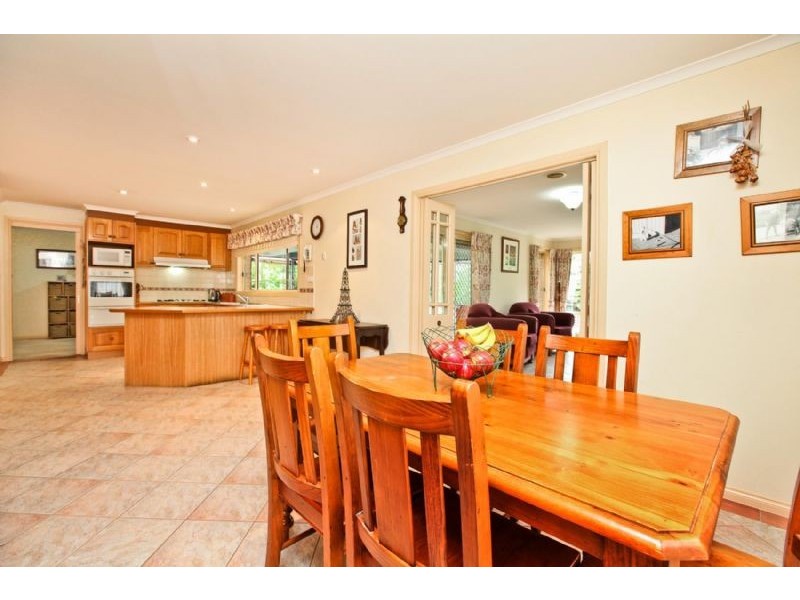 3 Ogilvy Avenue, Greenvale VIC 3059