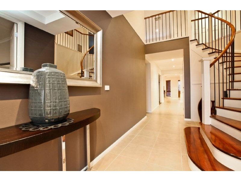 99 Clare Boulevard, Greenvale VIC 3059