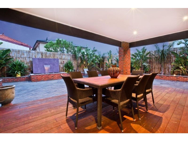 99 Clare Boulevard, Greenvale VIC 3059