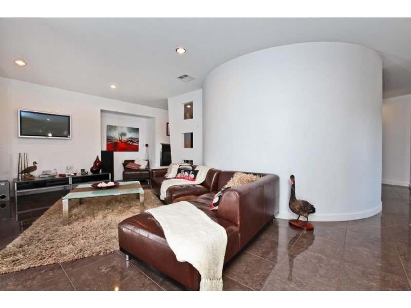 29 Dunfermline Avenue, Greenvale VIC 3059