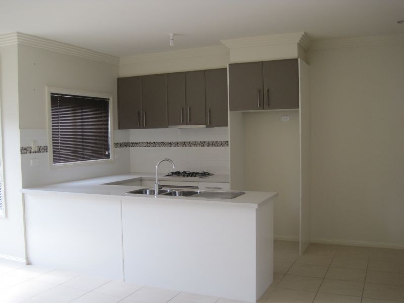 4/44 Sharps Road, Tullamarine VIC 3043