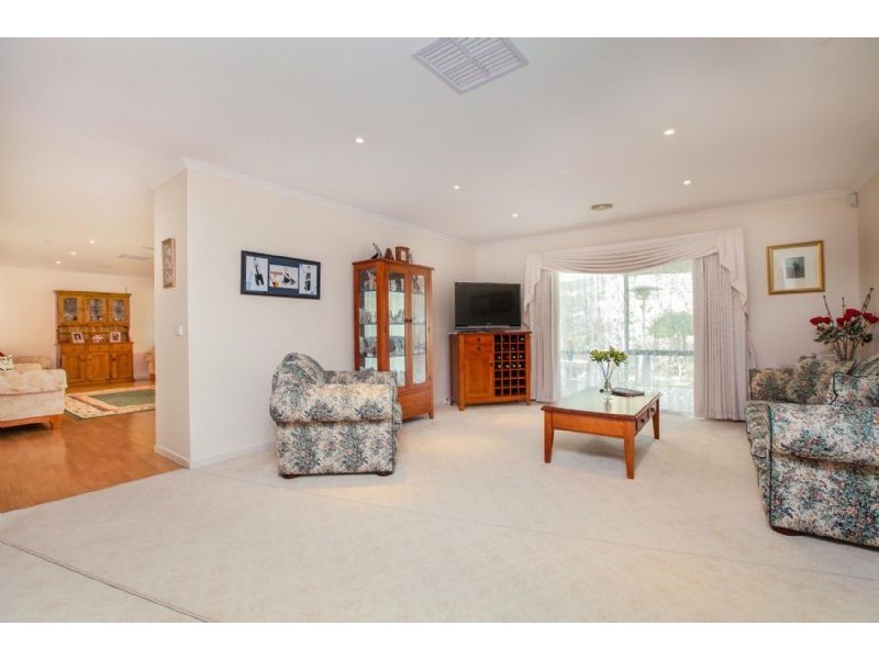 9 Innkeepers Way, Attwood VIC 3049