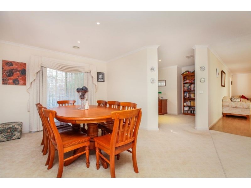 9 Innkeepers Way, Attwood VIC 3049