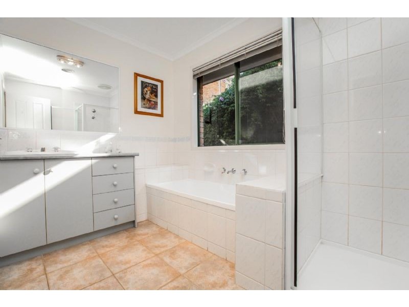 9 Innkeepers Way, Attwood VIC 3049