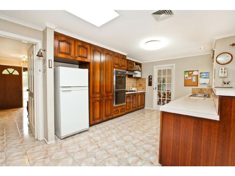 12 Halsham Court, Greenvale VIC 3059