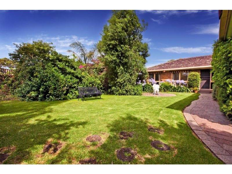 12 Halsham Court, Greenvale VIC 3059