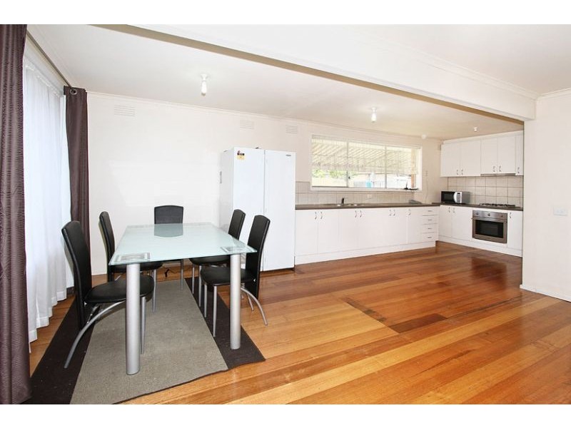 2 Eliza Court, Gladstone Park VIC 3043