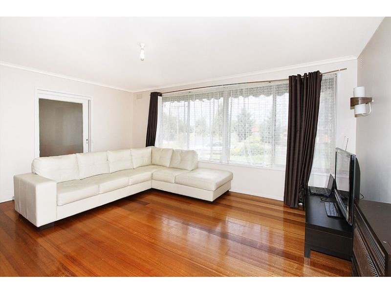 2 Eliza Court, Gladstone Park VIC 3043