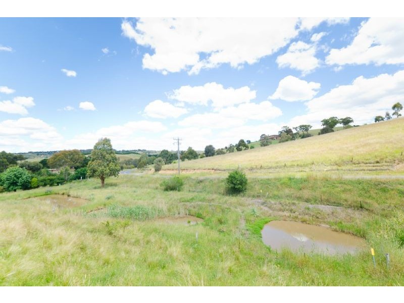 220 Konagadeera Road, Oaklands Junction VIC 3063