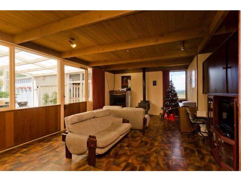 220 Konagadeera Road, Oaklands Junction VIC 3063