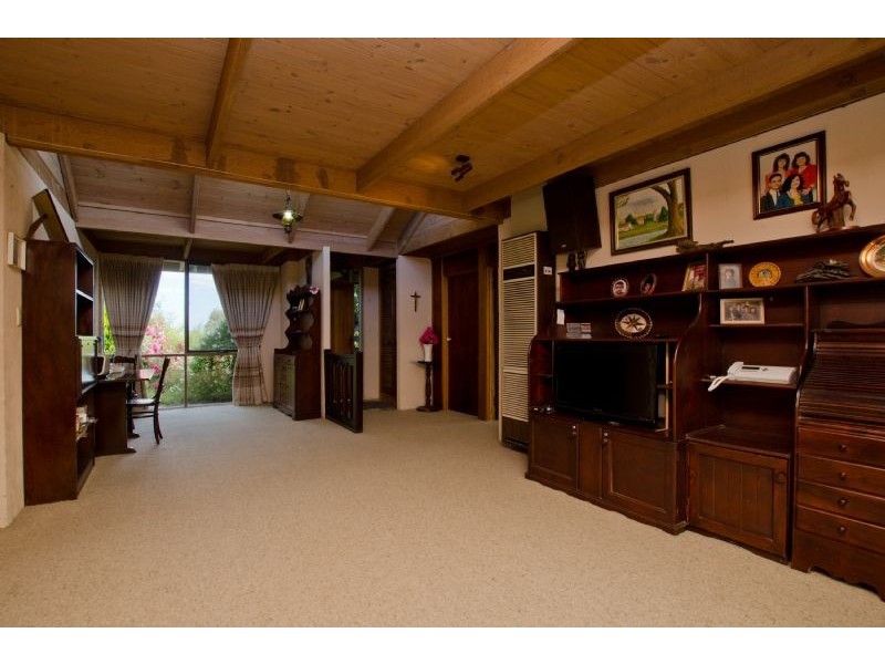 220 Konagadeera Road, Oaklands Junction VIC 3063