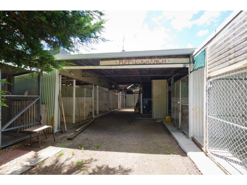 220 Konagadeera Road, Oaklands Junction VIC 3063