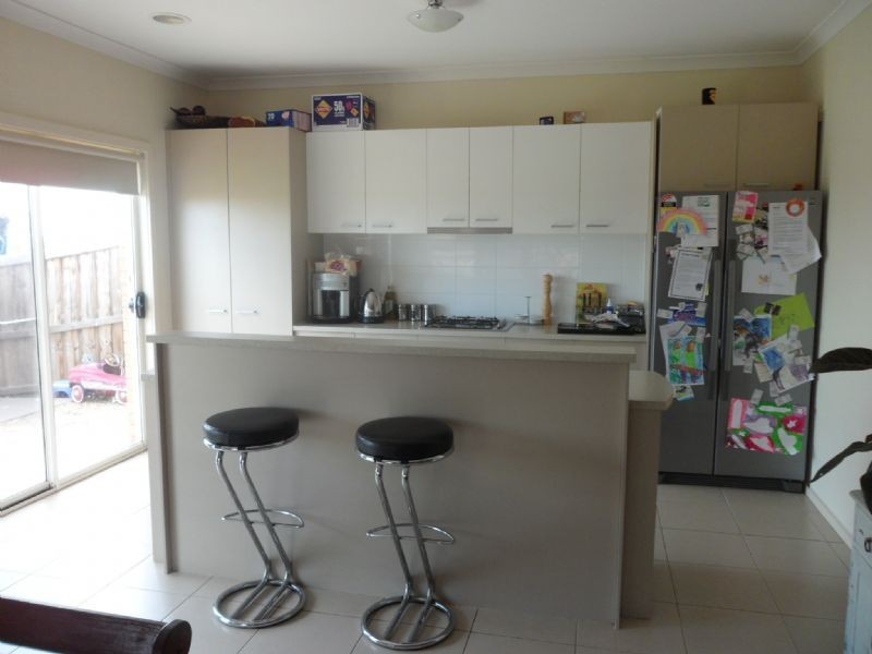 19 Royal Terrace, Craigieburn VIC 3064