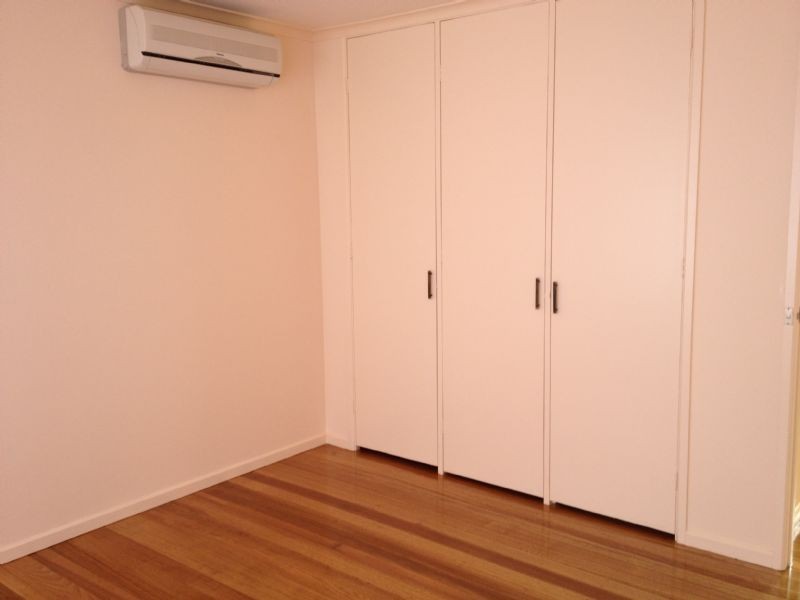 21 Grantly Drive, Gladstone Park VIC 3043