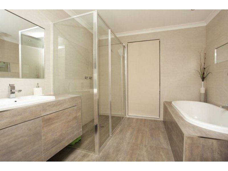 10 Ramsey Close, Gladstone Park VIC 3043