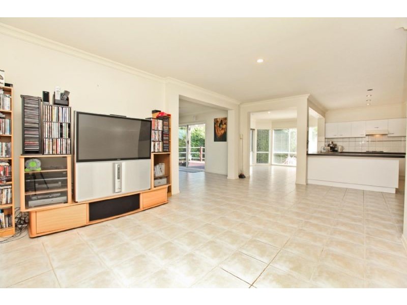 14 Gatehouse Drive, Attwood VIC 3049