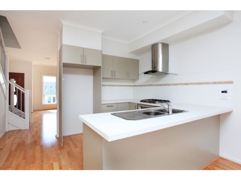 4 Birk Court, Gowanbrae VIC 3043