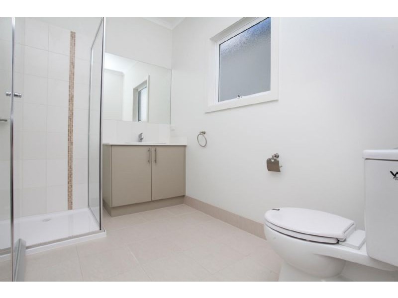 4 Birk Court, Gowanbrae VIC 3043